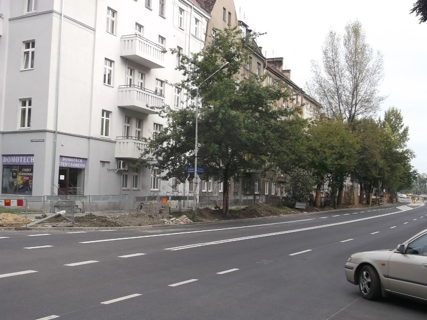 Mieszkaniec Wyszyńskiego: Zostawili nam 6 miejsc do parkowania (ZDJĘCIA, LIST)