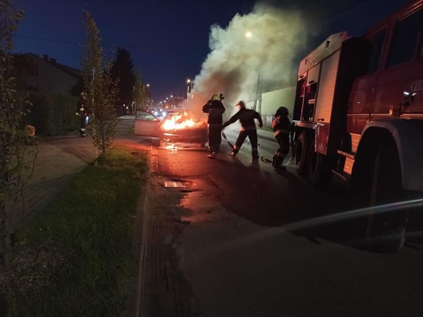 Do pożaru samochodu doszło na ul. Targowej w Czernikowie pod...