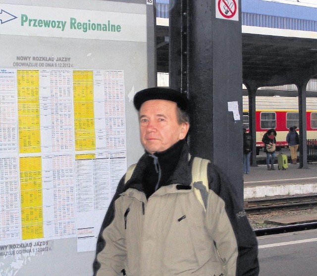Na peronach poznańskiego dworca kolejowego nowe rozkłady już wiszą.