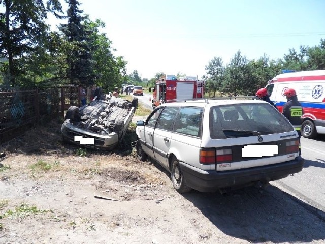 Na miejscu wtorkowej kolizji w podbuskiej Dobrowodzie.