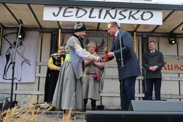 Ścięcie Śmierci w Jedlińsku i coroczne obrzędy. Zobaczcie zdjęcia na kolejnych slajdach.