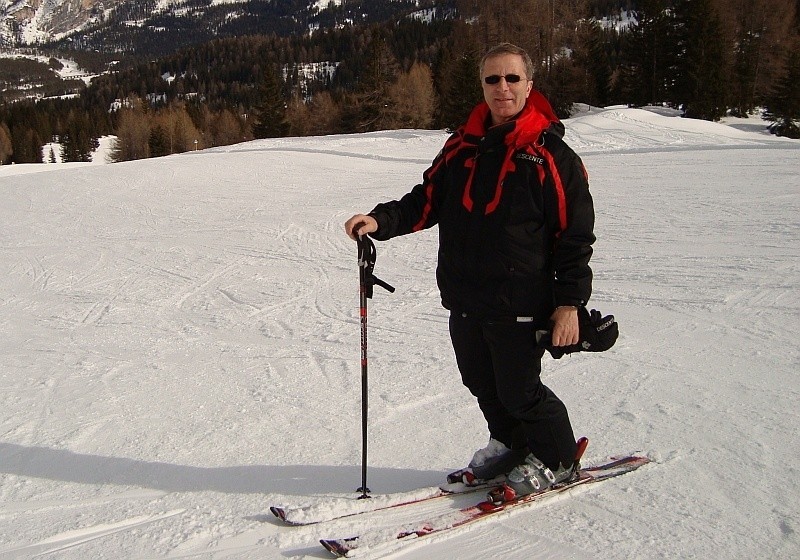 Ernest Jelito preferuje aktywny odpoczynek - w górach narty,...