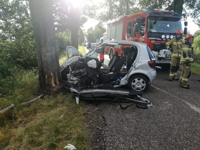 Tragiczny wypadek na trasie Kopijki - Zawady Ełckie. 39-latek zginął na miejscu (zdjęcia)