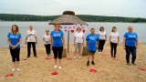 #Gaszynchallenge. Sołtysi z gminy Brody robili przysiady na plaży i wsparli Olusia Sikorę