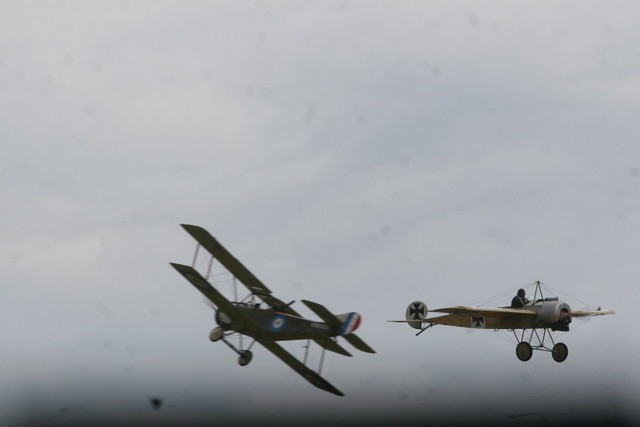 Pojedynek lotników (dogfight) z czasów I wojny światowej i...