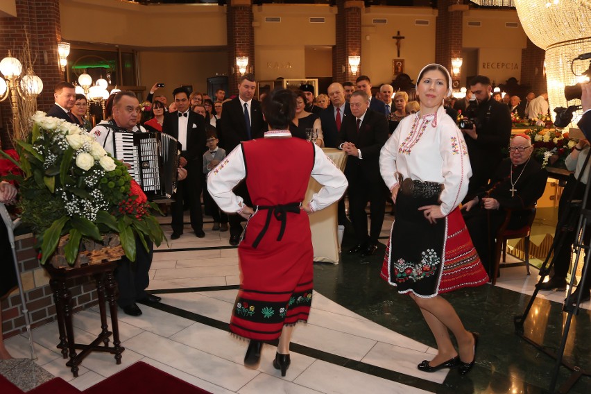 Wieczór uświetnił pokaz tańców bułgarskich