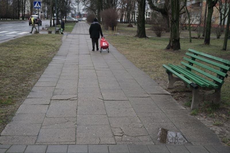 Nowe chodniki w 32 miejscach - położą 1 milion płytek chodnikowych!