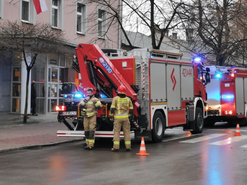 Akcja strażaków pod Sądem Rejonowym w Chrzanowie / zdjęcia...