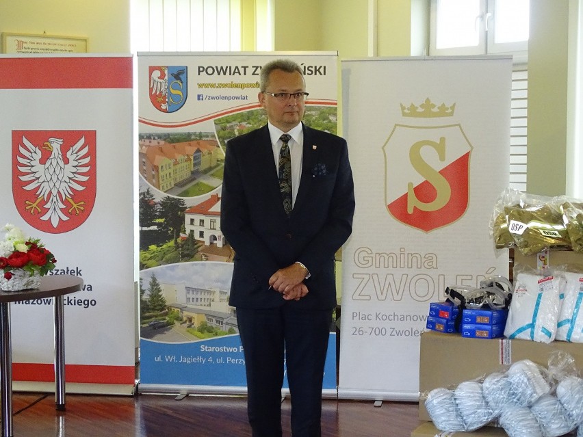 Strażacy-ochotnicy z gminy Zwoleń otrzymali sprzęt ochronny
