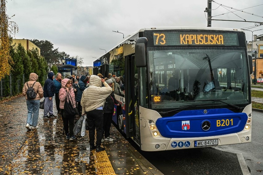 17.11.2023 bydgoszcz autobus linia nr 73  kapusciska...