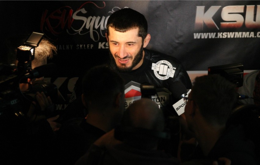 KSW 42 w Łodzi. Chalidow, Materla, Jurkowski, Owczarz [GDZIE OGLĄDAĆ, TRANSMISJA, STREAM, ONLINE, NA ŻYWO]