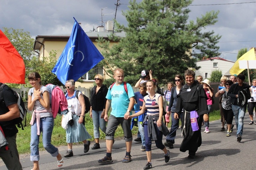 Łódzka pielgrzymka na Jasną Górę 2013 [ZDJĘCIA Z TRASY]