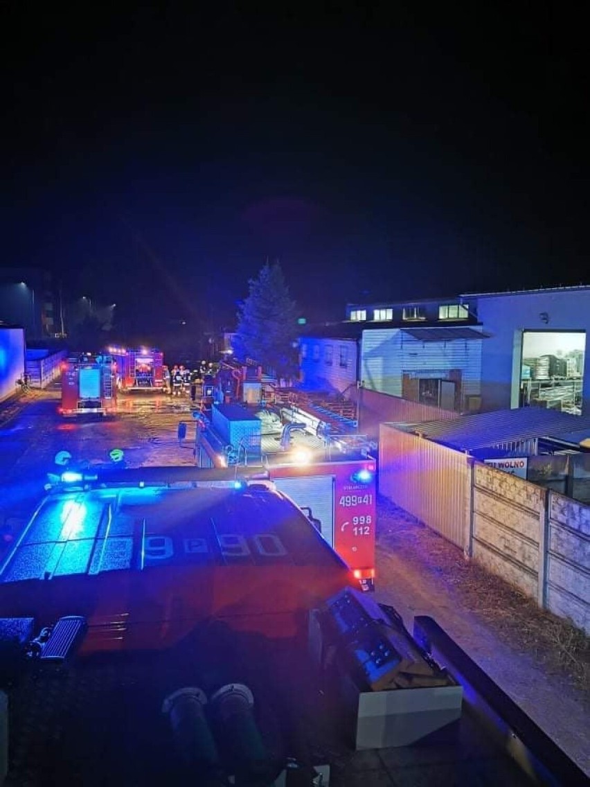 Pożar w zakładzie produkującym świece w Krotoszynie. Gasiło go 6 zastępów straży