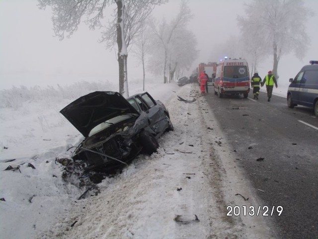 Sobotni poranek w Dębskiej Woli. Łącznie uszkodzonych zostało sześć samochodów.