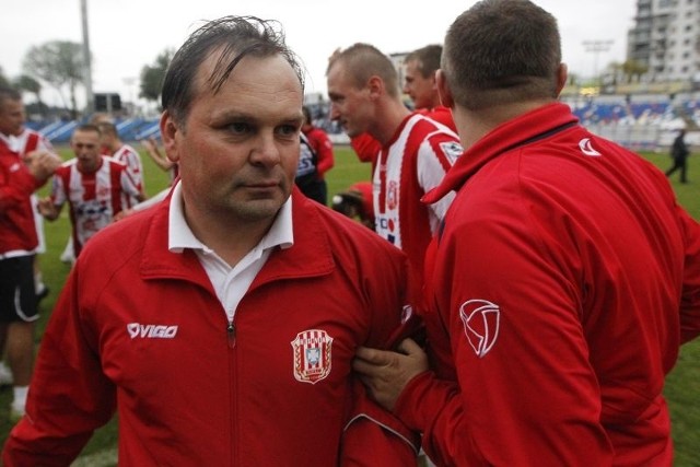 Po meczach ze Stalą Tomasz Tułacz zwykle zbierał gratulacje.