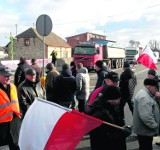 Rolnicy blokują drogi, bo ceny żywca wieprzowego są niskie