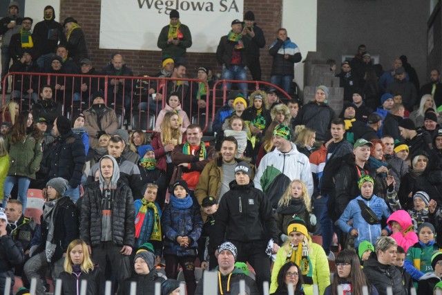 W meczu 16. kolejki Fortuna 1. Ligi GKS Jastrzębie zremisował z GKS Tychy 1:1 (0:1). Byleś na derbach Śląska? Może byli Twoi znajomi? Zobacz ZDJĘCIA KIBICÓW