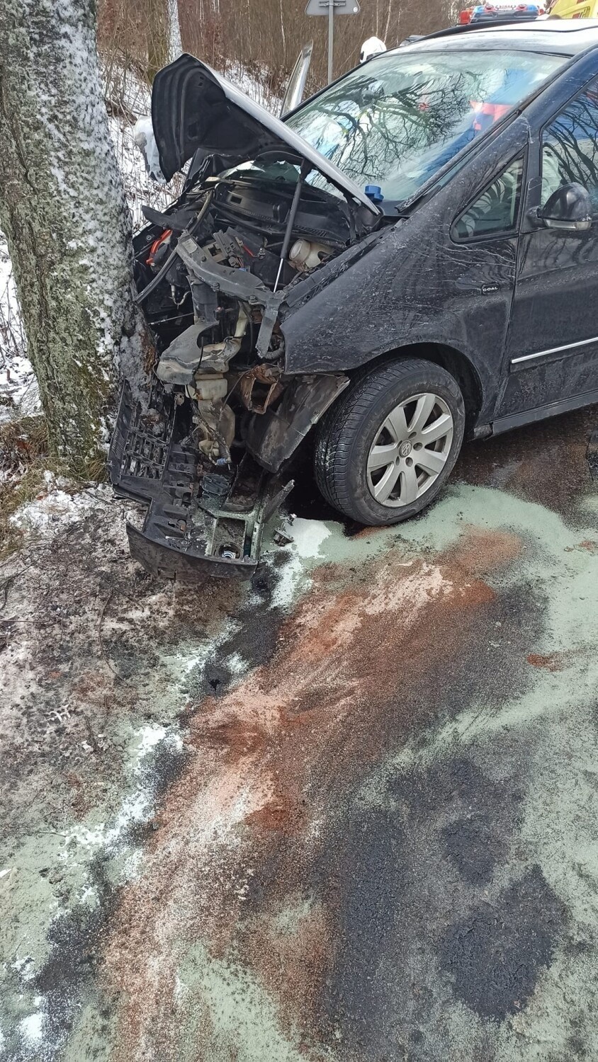 Groźny wypadek w Mierzeszynie 17.01.2022 r. Cztery osoby w szpitalu