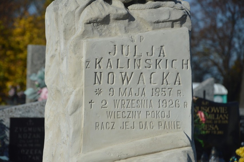 Grób Julii Nowackiej