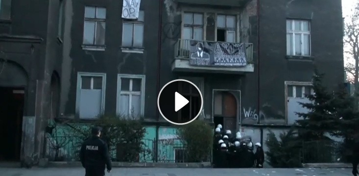 Anarchiści w Katowicach zostali siłą usunięci z kamienicy...
