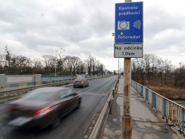 Mamy najwięcej w Polsce użytkowników dróg, którzy dopuszczalną prędkość przekraczają o ponad 10 km/h.
