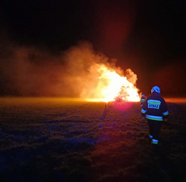 Kolejne podpalenie na raciborszczyźnie. Strażacy potwierdzają: winny seryjny podpalacz.