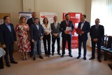 Częstochowa: SLD i Lewica przedstawiły program na najbliższe wybory. Chcą przyciągnąć młodych lekarzy i uruchomić darmową komunikację FOTO