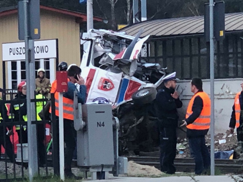 Inną wersję przedstawiają świadkowie w portalu epoznan.pl....