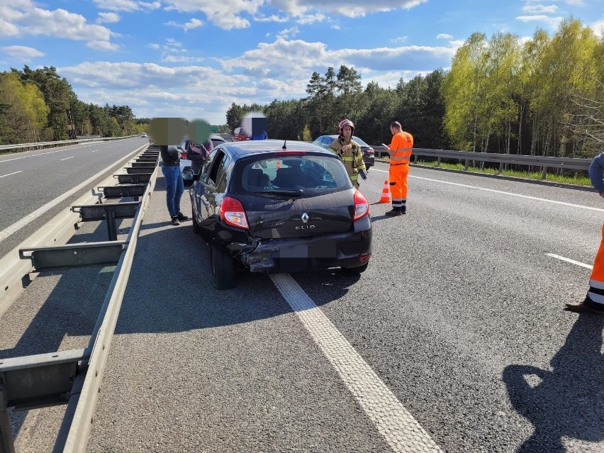 Wypadek na S8 w okolicy Mostówki. 3.05.2022 zderzyło się pięć samochodów