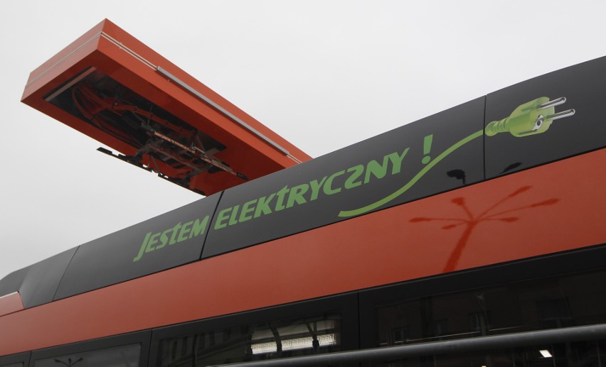 W Rzeszowie powstaje stacja szybkiego ładowania autobusów elektrycznych [ZDJĘCIA]