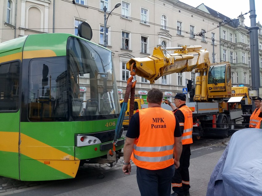 Na Al. Marcinkowskiego doszło do wykolejenia tramwaju MPK...