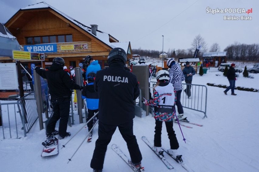 Policja uczyła bezpiecznych zasad jazdy na nartach