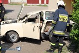 Wypadek trabanta. Auto z NRD ścięło słup (zdjęcia)