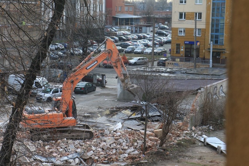 Wyburzają pierwszą fabrykę samochodów we Wrocławiu. Zobacz, co tam powstanie (ZDJĘCIA, WIZUALIZACJE)