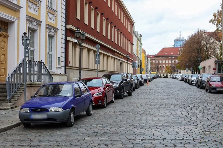 Kolejna "specjalna" strefa parkowania w Szczecinie? Wysokie stawki za godzinę, drogie mandaty. Gdzie?