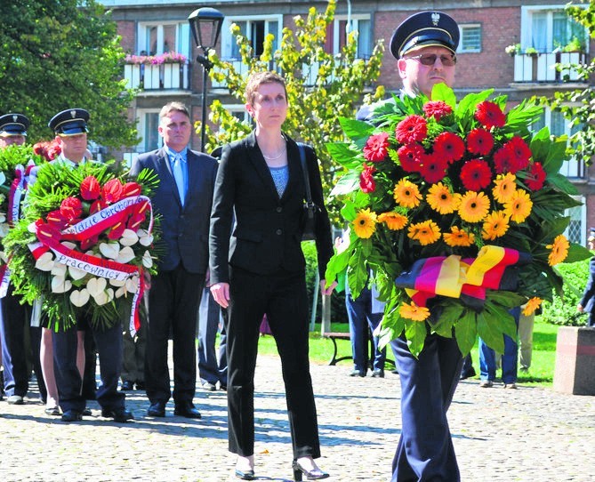 Przed budynkiem Poczty Polskiej w Gdańsku odprawiona została...