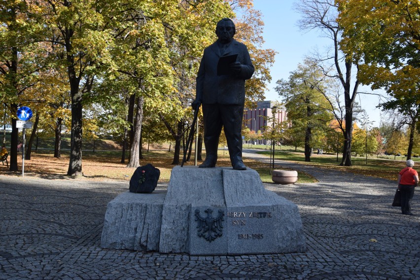 Pomnik gen. Jerzego Ziętka w Katowicach