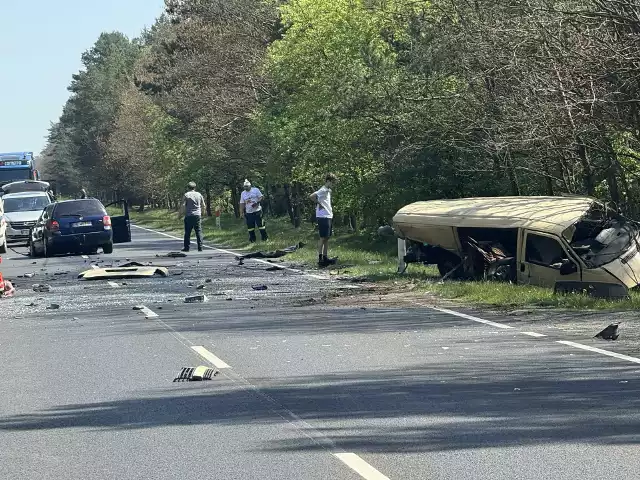 Poważny wypadek na DK32 pod Gubinem. Są ranni