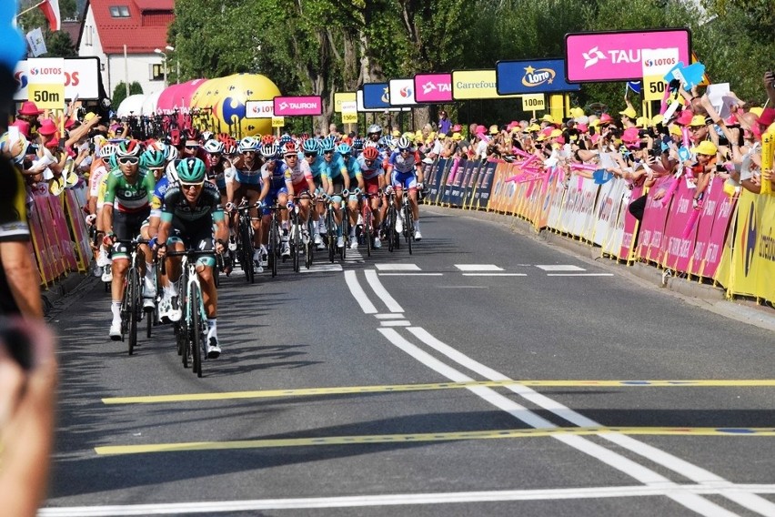 Tour de Pologne: Etap 5. w Bielsku-Białej wygrał Luka Mezgec. Na mecie był szczęśliwy. Zobaczcie