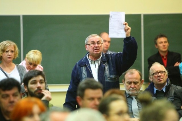 Przytulisko dla bezdomnych będzie gdzie indziej - przekonywał na spotkaniu z mieszkańcami prezydent Ryszard Grobelny