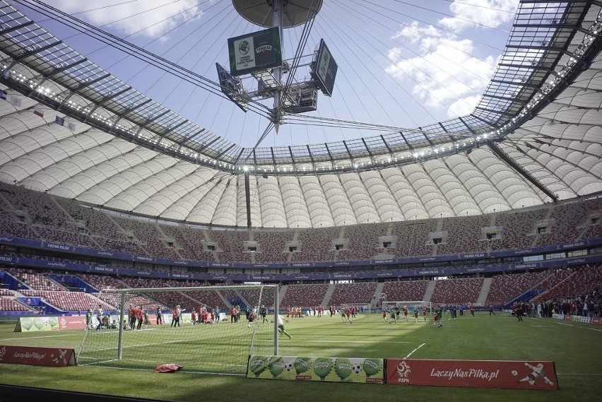 Puchar Polski 2015: Kibice Lecha Poznań już na Stadionie...