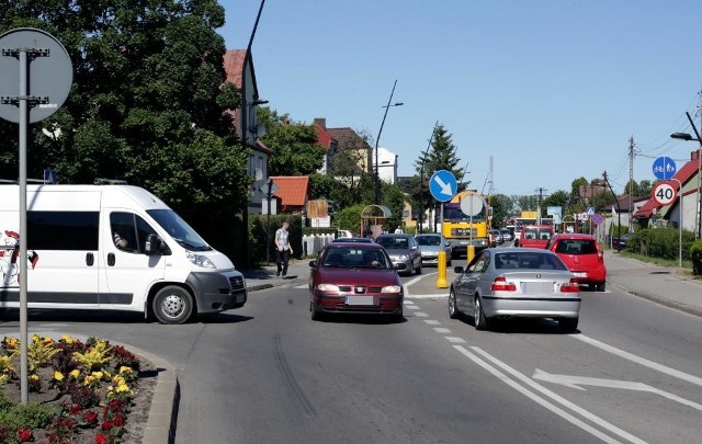 W przyszłości ulica Głowna w Kobylnicy ma być odciążona poprzez nową drogę, którą zbuduje GDDKiA