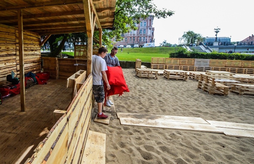 Plaże w centrach miast, nawet dużych to już norma. Ma takową...