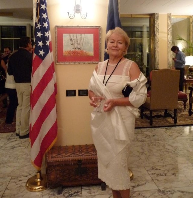 Właścicielka galerii Ambiente na przyjęciu w ambsadzie amerykańskiej w Mediolanie.