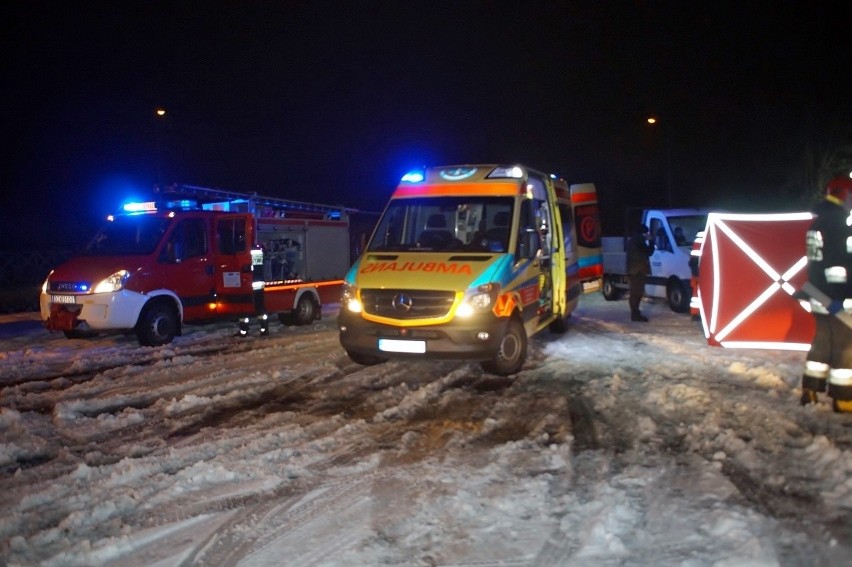 W sobotę wieczorem  40-latek został przygnieciony przez...