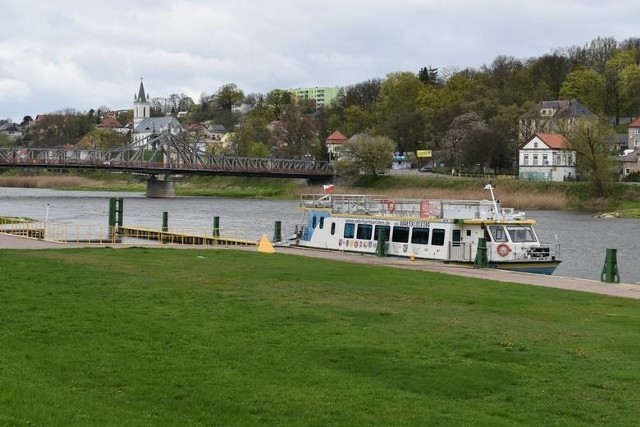 Zefir już na pewno nie przybije do portu w Krośnie Odrzańskim. Oficjalnie podjęto decyzję o sprzedaży statku.