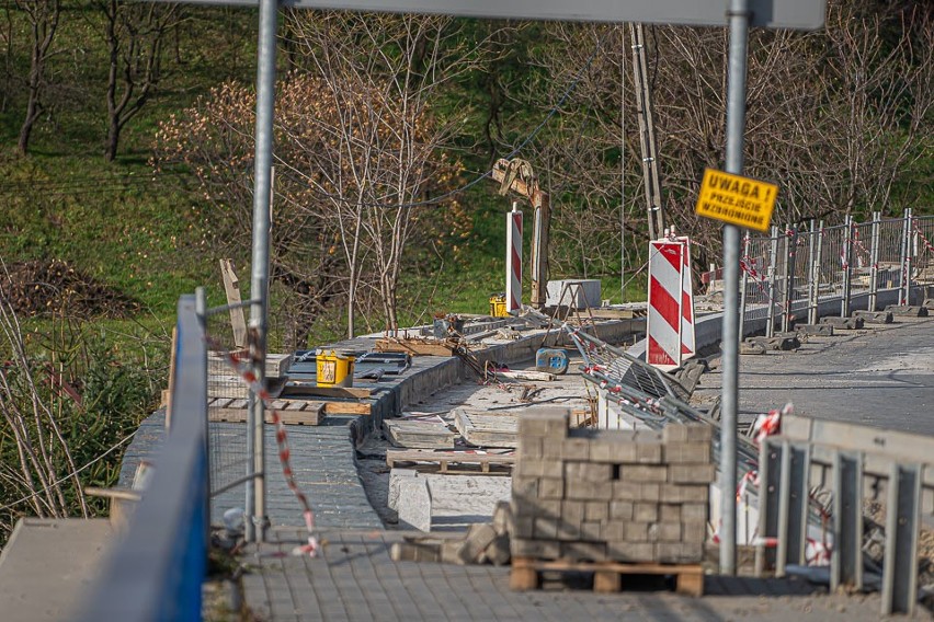 Nowy Sącz. Remont estakady ul. Tarnowskiej coraz bliżej zakończenia [ZDJĘCIA]