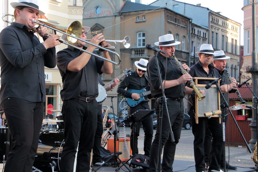 W ramach festiwalu „Lato na Starym Mieście” na Rynku w...