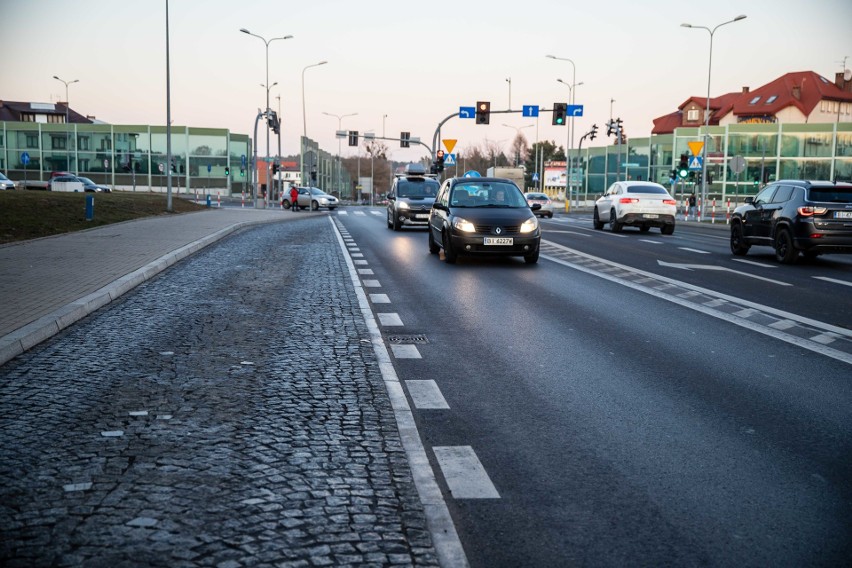 Białystok. Kolejne podejście do przebudowy ul. Raginisa. Marszałek wyłoży pieniądze na remont, prezydent przygotuje projekt [ZDJĘCIA]