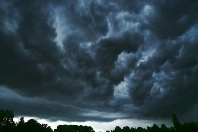 Radar burzowy online: Gdzie jest burza? IMGW wydało ostrzeżenie pierwszego stopnia przed burzami z gradem w regionie [06.06.2019]